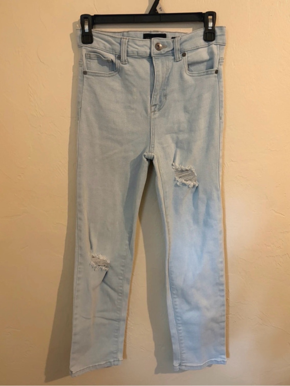 Kendall & Kylie Light Blue Skinny Jeans with Knee Distress